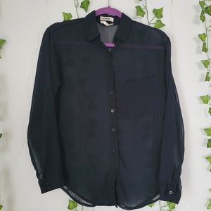Garage Sheer Button-up